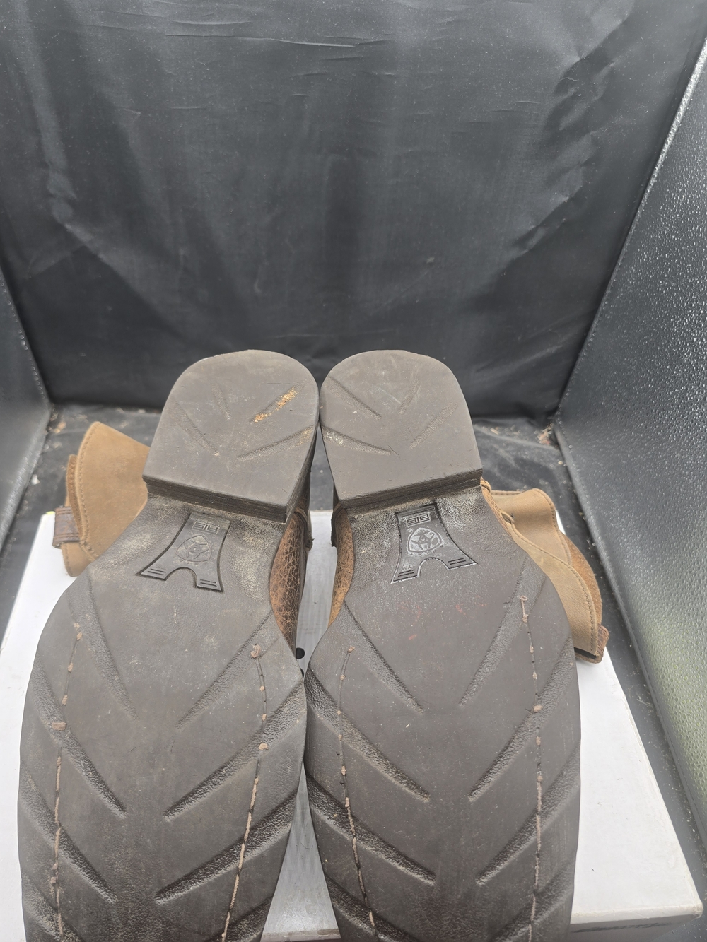Ariat Two-Tone Brown Leather & Tan Suede Pull-On Western Boots - Picture 7 of 7